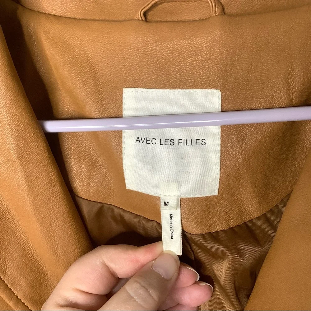 < Avec Les Filles Tan Faux Leather Blazer Jacket > - Picture 4 of 6